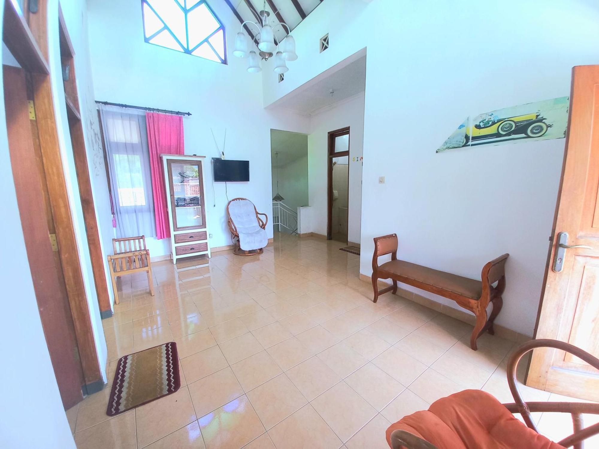 Homestay Jogja Dekat Gembiraloka By Simply Homy Yogyakarta Exterior photo